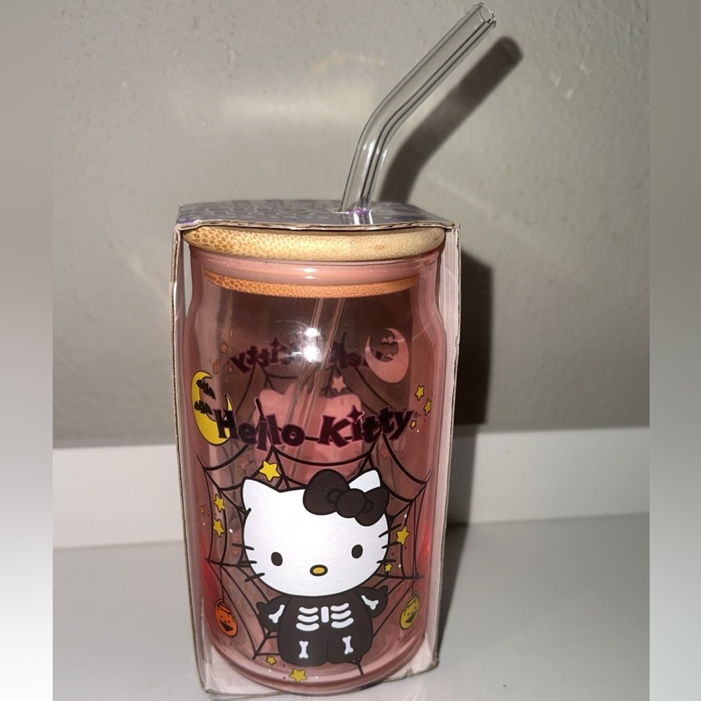 Hello kitty glass cup w/ straw